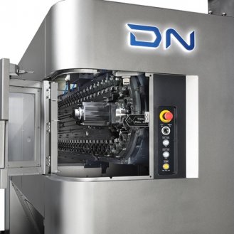 2. generace 5-ti osých center DVF od DN Solutions